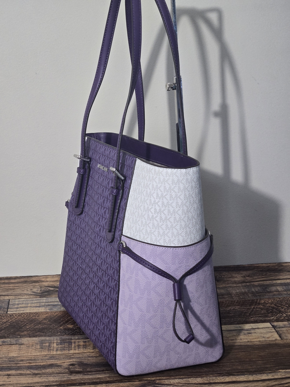 Michael Kors Voyager Colorblock Tote - Picture 2 of 8